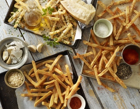 Frites style barbecue extérieur à la cajun