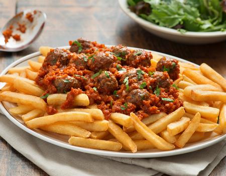 Goulash hongrois avec boulettes de viande