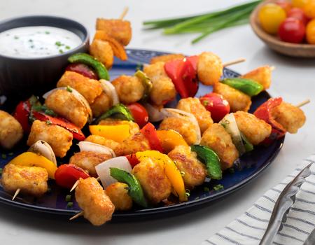 Brochettes de Tasti Taters MD garnies